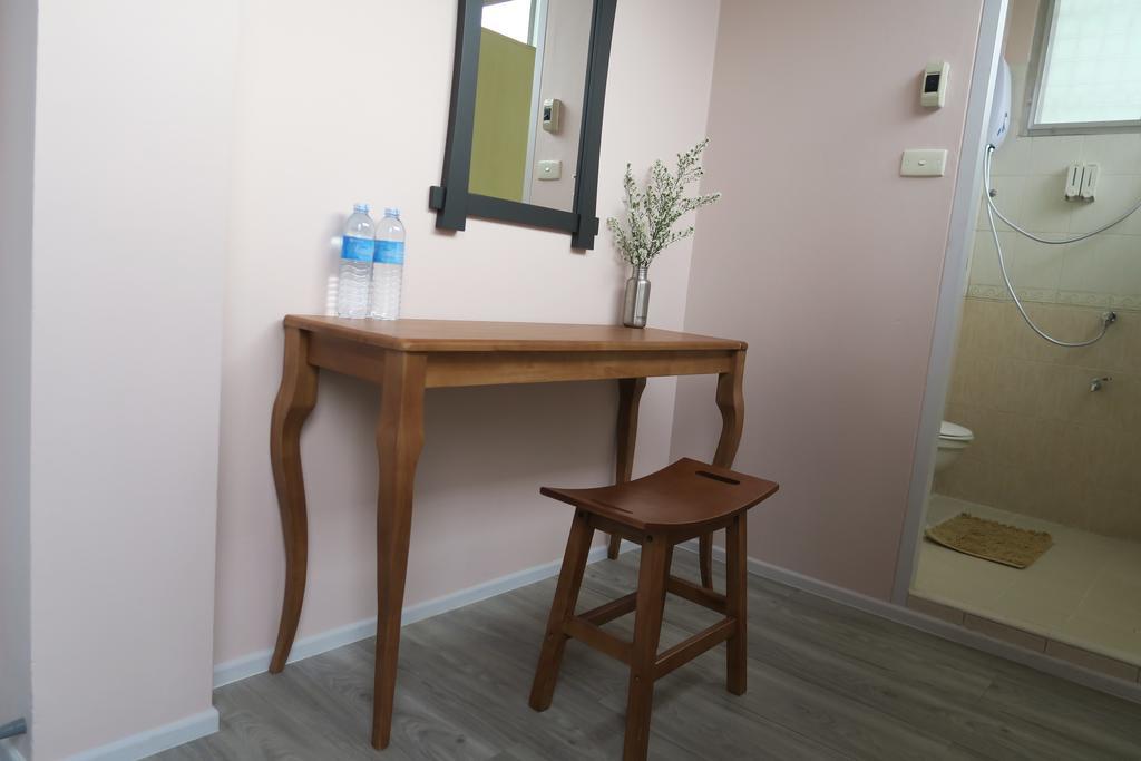 The Grand Palace Hostel Bangkok Room photo