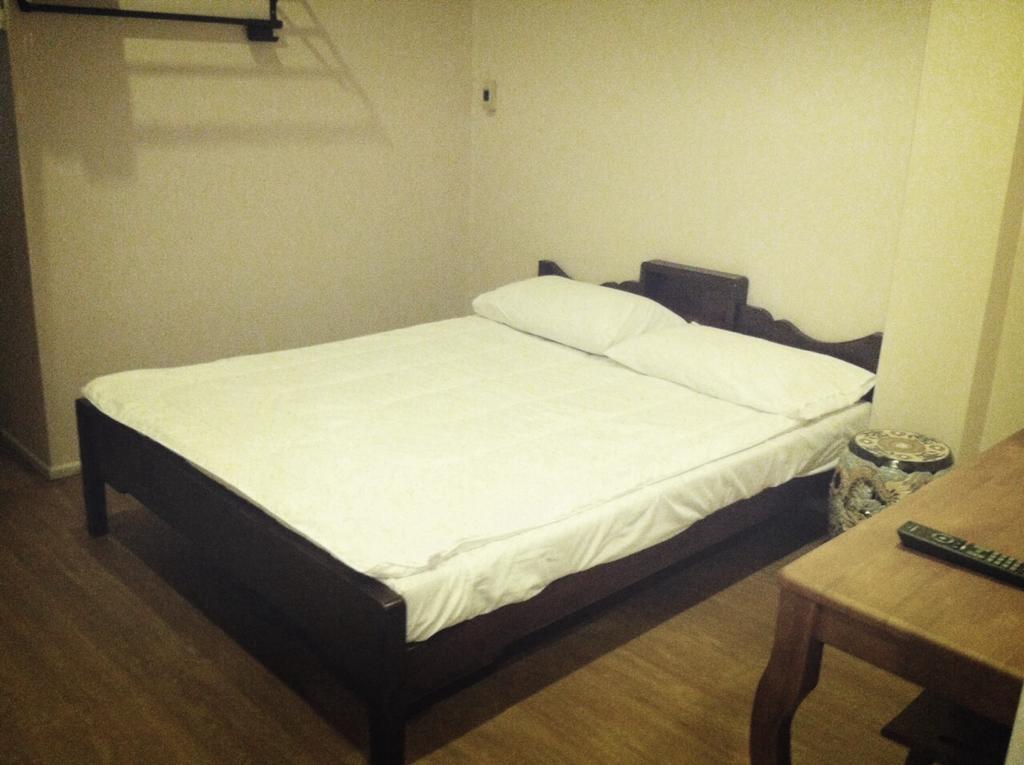 The Grand Palace Hostel Bangkok Exterior photo