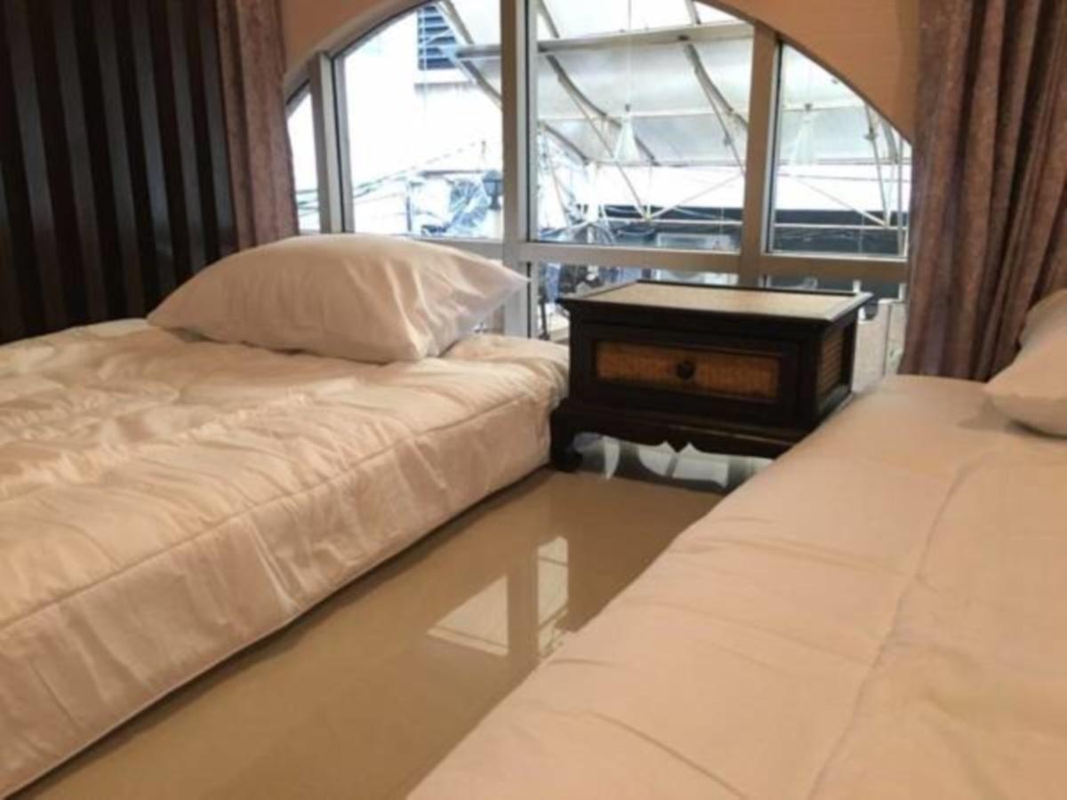 The Grand Palace Hostel Bangkok Exterior photo